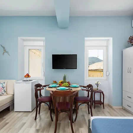 Fiorita Ionica Apartment *